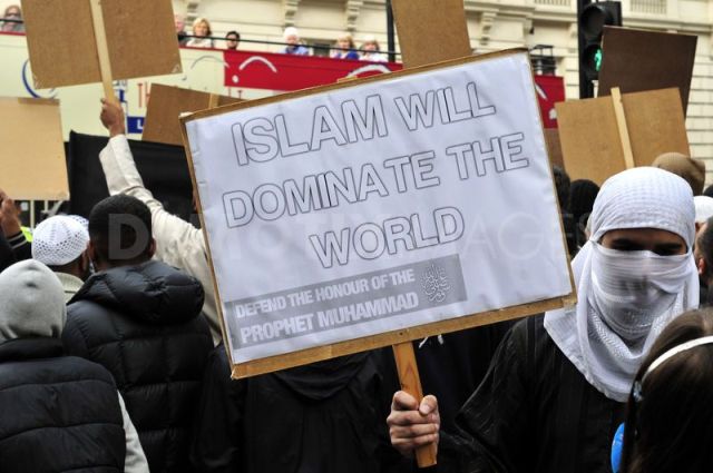 http://www.islamituindah.my/wp-content/uploads/2012/11/ISLAM-will-dominate-the-world.jpg