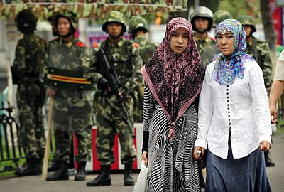 Muslim di Xinjiang menjadi ancaman